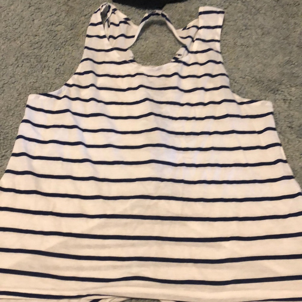 White and blue stripped tank